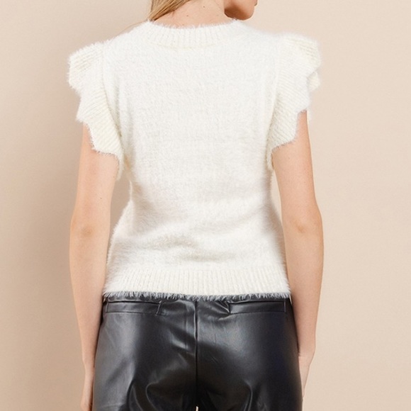 58 Boho Soft Wave Sleeveless Knit Top - Picture 3 of 5